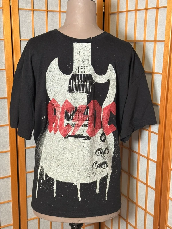 AC/DC t-shirt
