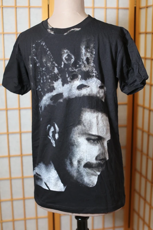 Queen t-shirt