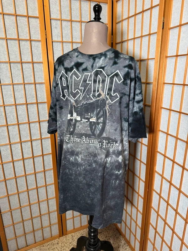AC/DC t-shirt
